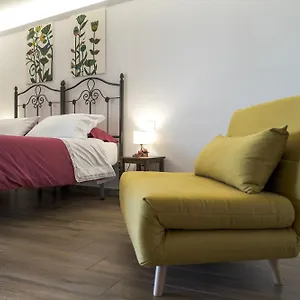 https://la-casa-del-fabbro.sicilyhotelsitaly.net